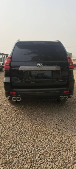Toyota Land Cruiser Prado full