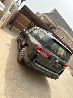 Toyota Land Cruiser full