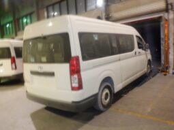 Toyota Hiace full