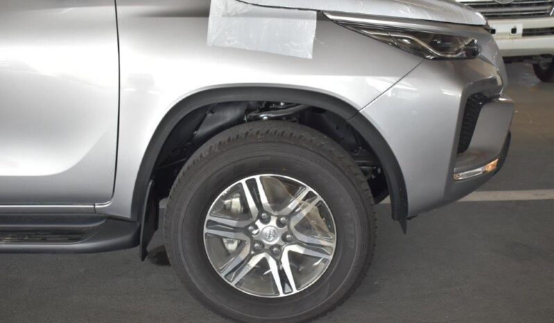 Toyota Fortuner full