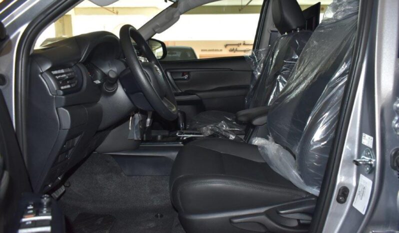 Toyota Fortuner full